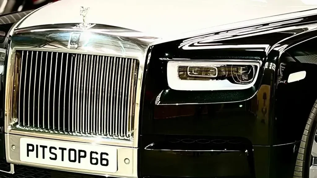 Rolls-Royce-Luxury-Car-Pitstop66