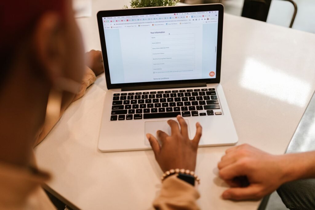 How to SORN a car off the road online, using a laptop